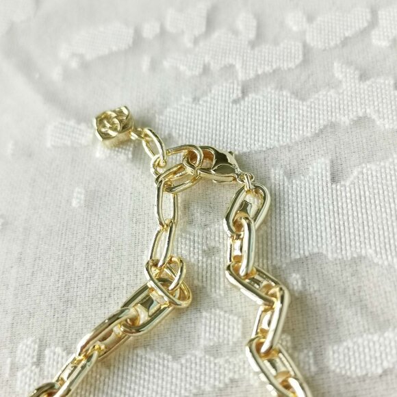 Kendra Scott Bailey Gold Chain Bracelet - Picture 3 of 3